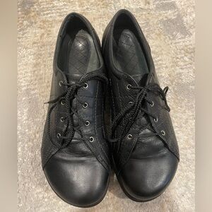 Dansko Women’s Gretchen EUR 40 (9.5-10) Black Leather Oxford Lace Up Shoes